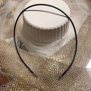 Black rope cord with spring loaded screw clasp, child proof, sturdy, thick